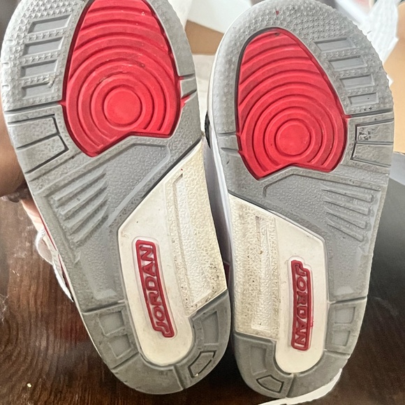 fire head 3's (jordans) - Picture 2 of 4